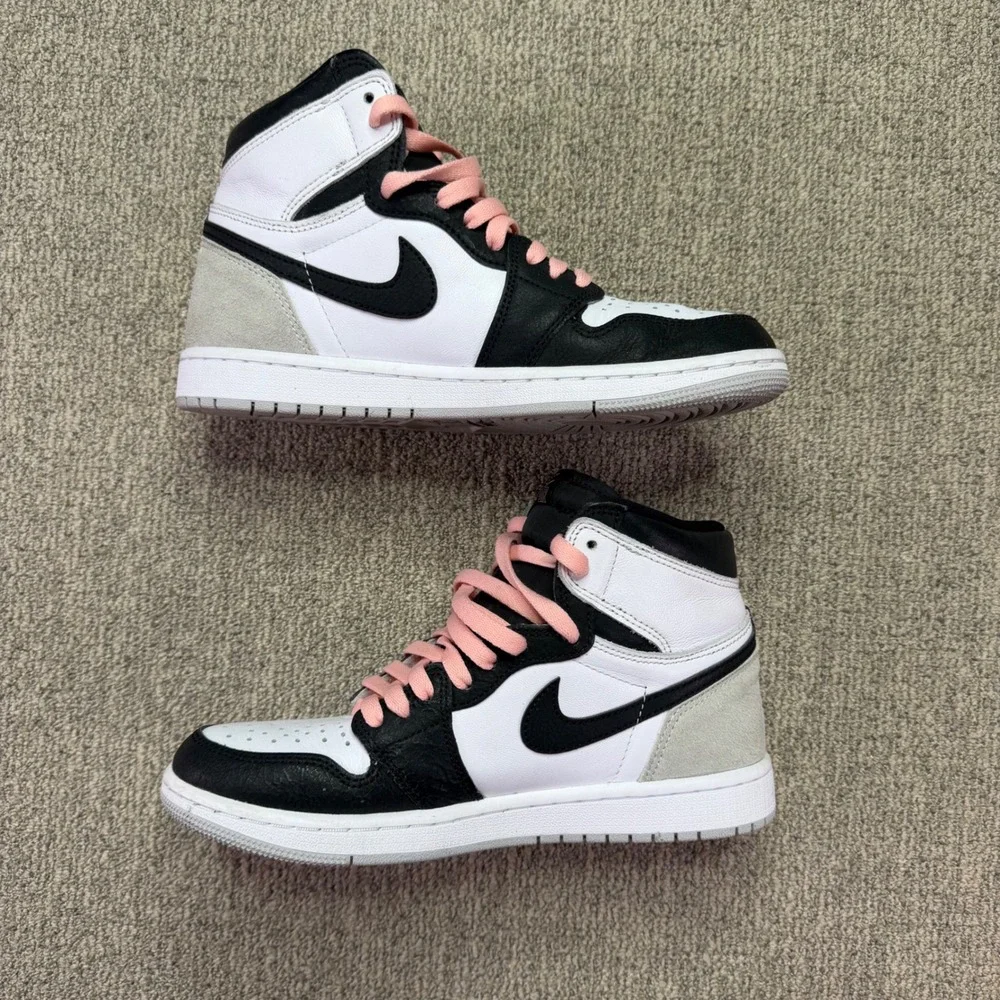 Nike Air Jordan 1 Retro High OG Bleached Coral Stage Haze Mens Size 7 555088-108